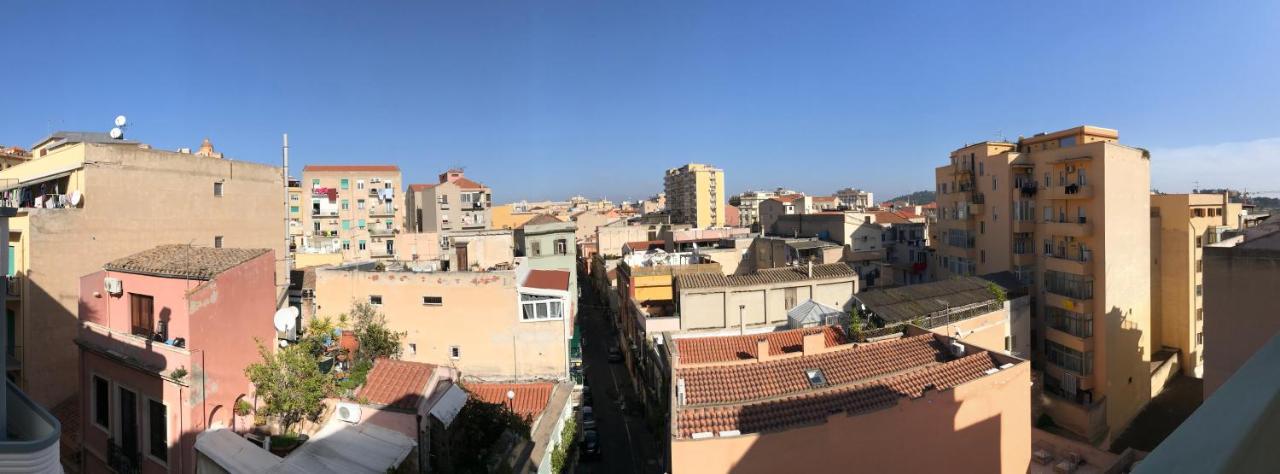 La Luna Appartamento Con Terrazza E Due Camere Cagliari Kültér fotó